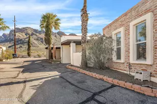 9111 N Oracle Rd, Oro Valley, AZ 85704 - Photo 1