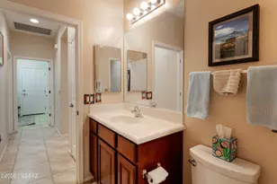 542 W Astruc Dr, Green Valley, AZ 85614 - Photo 21