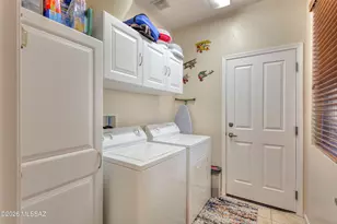 542 W Astruc Dr, Green Valley, AZ 85614 - Photo 23