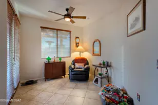542 W Astruc Dr, Green Valley, AZ 85614 - Photo 15