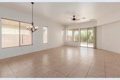 12576 N Gentle Rain Drive, Marana, AZ 85658 - Photo 9