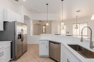 12576 N Gentle Rain Dr, Marana, AZ 85658 - Photo 19