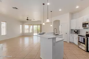 12576 N Gentle Rain Dr, Marana, AZ 85658 - Photo 19