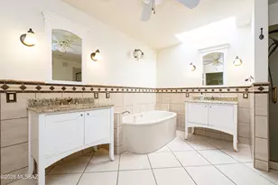 6610 E Circulo Invierno, Tucson, AZ 85750 - Photo 21