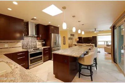 455 W Valoro Drive, Tucson, AZ 85737 - Photo 5