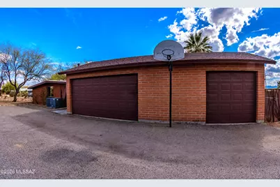 8711 N Aspen Avenue, Tucson, AZ 85704 - Photo 49