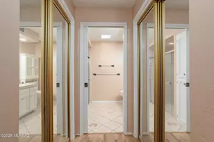 531 S Paseo La Rueda Cir, Green Valley, AZ 85614 - Photo 21