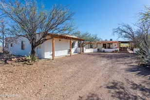 13520 W Universal Ranch Rd, Arivaca, AZ 85601 - Photo 3