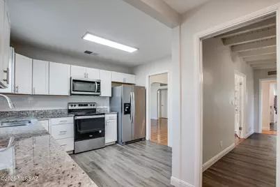 4241 E 5th Street, Tucson, AZ 85711 - Photo 17