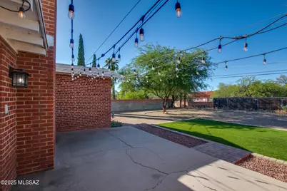 4241 E 5th Street, Tucson, AZ 85711 - Photo 33