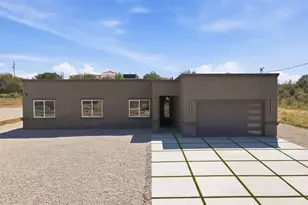 91 Circulo Penjamo, Rio Rico, AZ 85648 - Photo 1