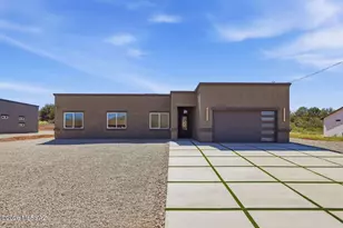 91 Circulo Penjamo, Rio Rico, AZ 85648 - Photo 9