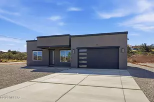 89 Circulo Penjamo, Rio Rico, AZ 85648 - Photo 11