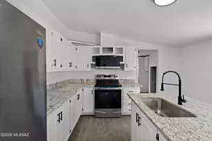 9876 S Cactus Apple Ln, Tucson, AZ 85756 - Photo 7