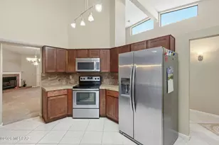 8614 E Pembrook Dr, Tucson, AZ 85715 - Photo 15