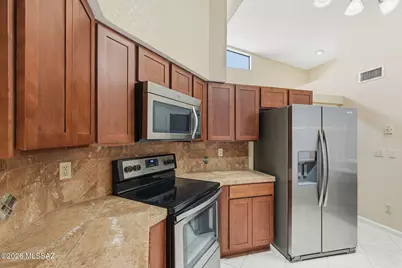 8614 E Pembrook Drive, Tucson, AZ 85715 - Photo 13