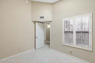 8614 E Pembrook Dr, Tucson, AZ 85715 - Photo 11