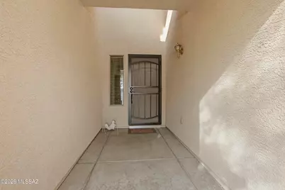 10605 E Heartleaf Willow Drive, Tucson, AZ 85747 - Photo 3