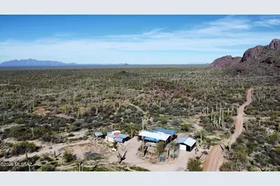 41080 E Crystal Visions Road, Marana, AZ 85658 - Photo 43