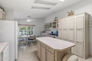 6187 S Mainside Dr, Tucson, AZ 85746 - Photo 13