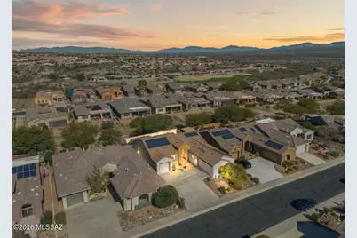 2020 W Cactus Run Drive, Green Valley, AZ 85622 - Photo 5