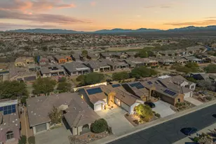 2020 W Cactus Run Dr, Green Valley, AZ 85622 - Photo 5