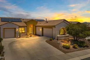 2020 W Cactus Run Dr, Green Valley, AZ 85622 - Photo 5