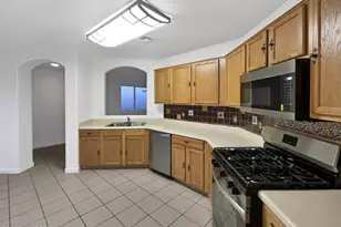 7405 E Cross Ridge Pl, Tucson, AZ 85710 - Photo 9