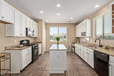 13975 E Stanhope Boulevard, Vail, AZ 85641 - Photo 13