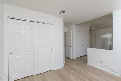 9151 N Eaglestone Loop, Tucson, AZ 85742 - Photo 23