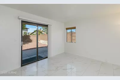 9151 N Eaglestone Loop, Tucson, AZ 85742 - Photo 9