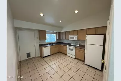 8935 E Golf Links Road, Tucson, AZ 85730 - Photo 15