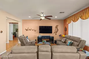 2227 E Apache Springs Ln, Green Valley, AZ 85614 - Photo 7