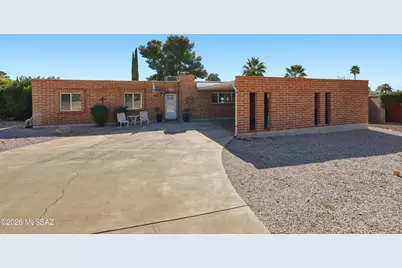 8924 E Old Spanish Trail, Tucson, AZ 85710 - Photo 1