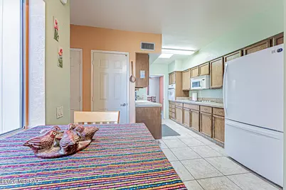 1117 W Camino Sagasta, Green Valley, AZ 85622 - Photo 19