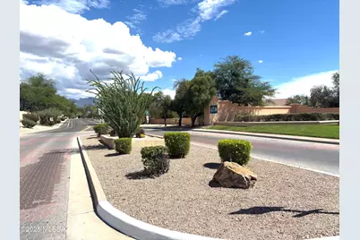9890 N Sun Vista Place, Tucson, AZ 85742 - Photo 3