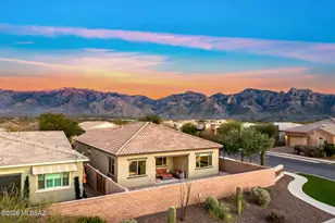 13205 N Stonecrop Ln, Oro Valley, AZ 85755 - Photo 1