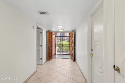 5013 E South Regency Circle, Tucson, AZ 85711 - Photo 3