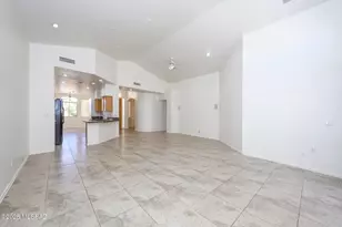 352 S Via De Los Rosales, Tucson, AZ 85711 - Photo 9