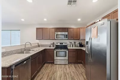 3304 W Athenee Court, Tucson, AZ 85746 - Photo 7