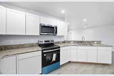 124 S Richmond Drive, Vail, AZ 85641 - Photo 11