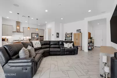 13455 N Cape Marigold Drive, Oro Valley, AZ 85755 - Photo 7