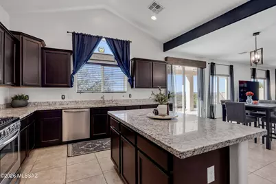 540 S Courts Redford Drive, Vail, AZ 85641 - Photo 9