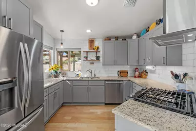 9819 N Canyon Shadows Place, Tucson, AZ 85737 - Photo 9