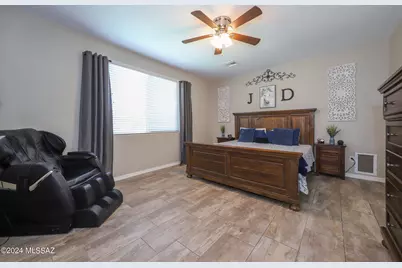 9745 S Desert Flint Drive, Tucson, AZ 85747 - Photo 13