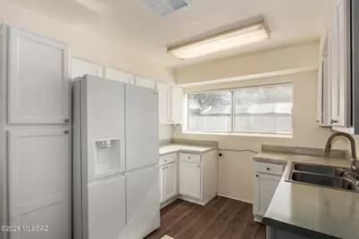 1304 N Catalina Avenue, Tucson, AZ 85712 - Photo 13