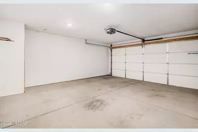 4433 S Sunrise Bluff Way, Tucson, AZ 85730 - Photo 19