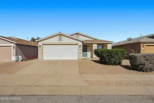 9933 E Rocky Wash Dr, Tucson, AZ 85748 - Photo 1