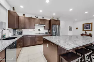 2034 W Spotted Toad Ct, Tucson, AZ 85704 - Photo 7