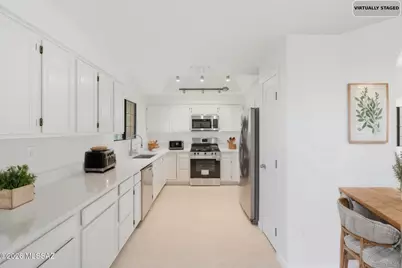 1551 E Deer Shadow Lane, Tucson, AZ 85737 - Photo 9